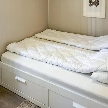 3 Bedroom Amazing In 펜션 Kirkenær
