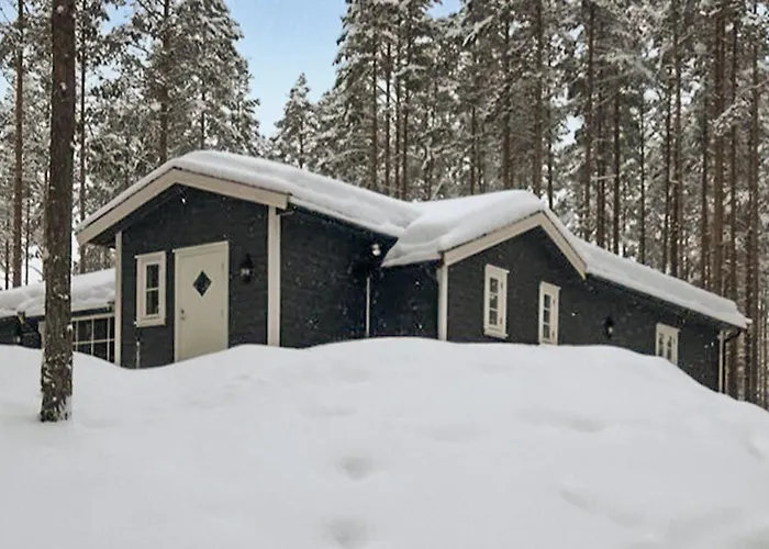 Three Bedroom Amazing In Kirkenær