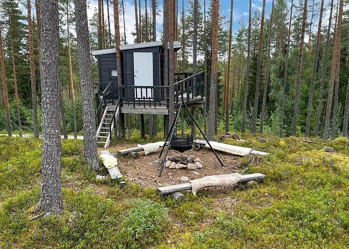 Semesterbostad Three Bedroom Amazing In