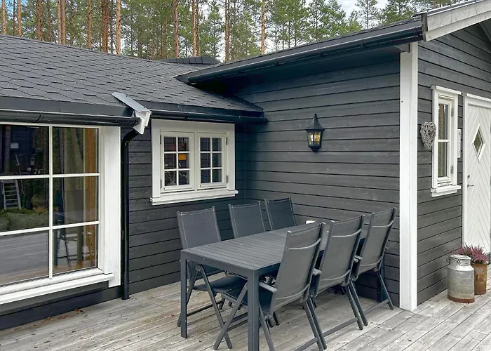 Three Bedroom Amazing In *